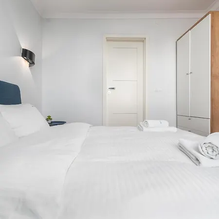Zielna By Your Freedom Apartment Warsaw